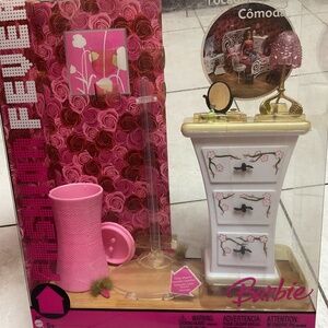Barbie Fashion Fever Dress up Dresser cherry blossom